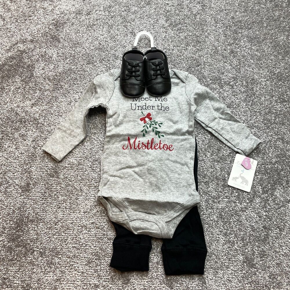 Little Treasure Unisex Baby Cotton Bodysuit, Pant and Shoe Set, Mistletoe, 3-16M